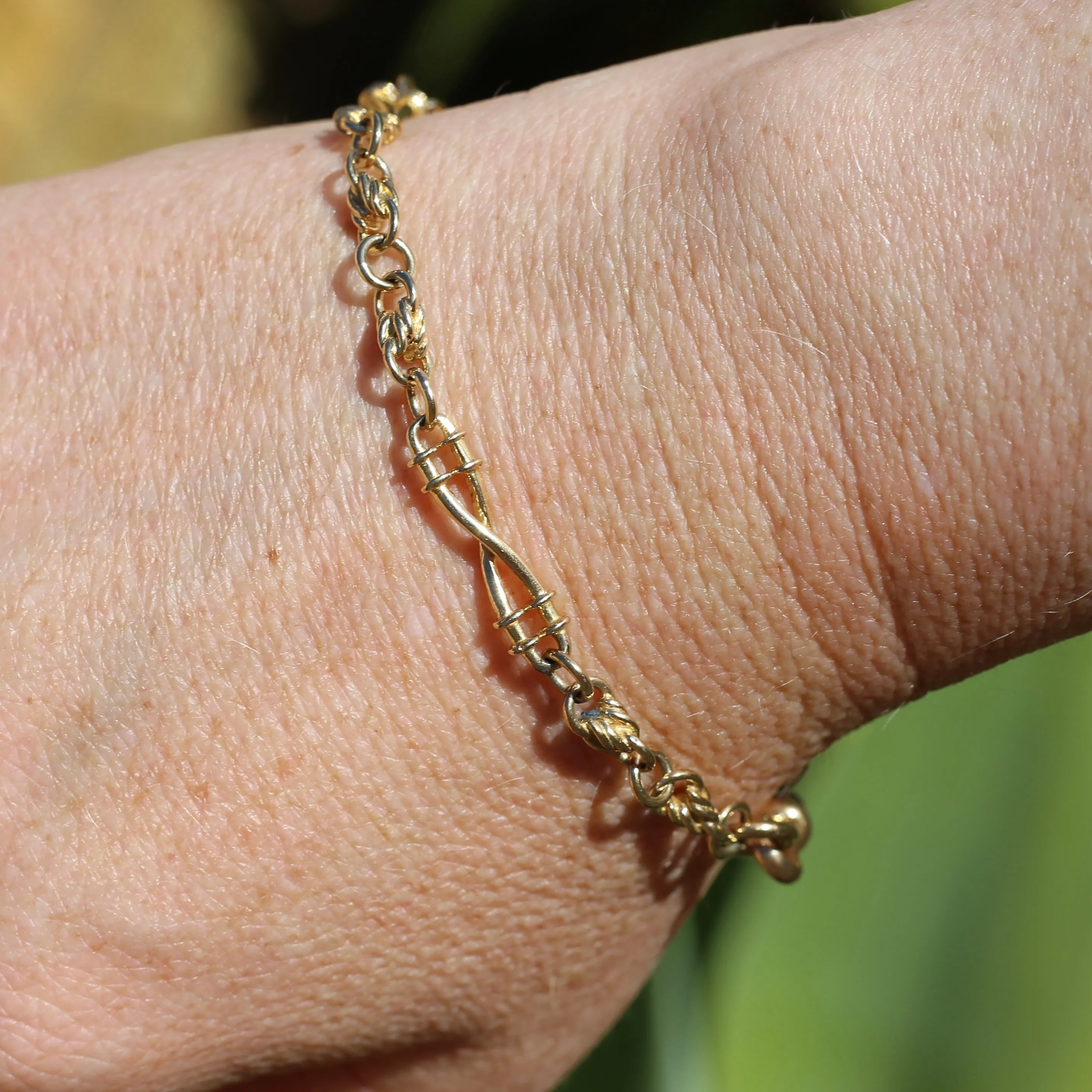 9ct Yellow Gold Fancy Twisted Trombone and Love Link Bracelet or Watch Chain Extender, 10.8g 20.5cm