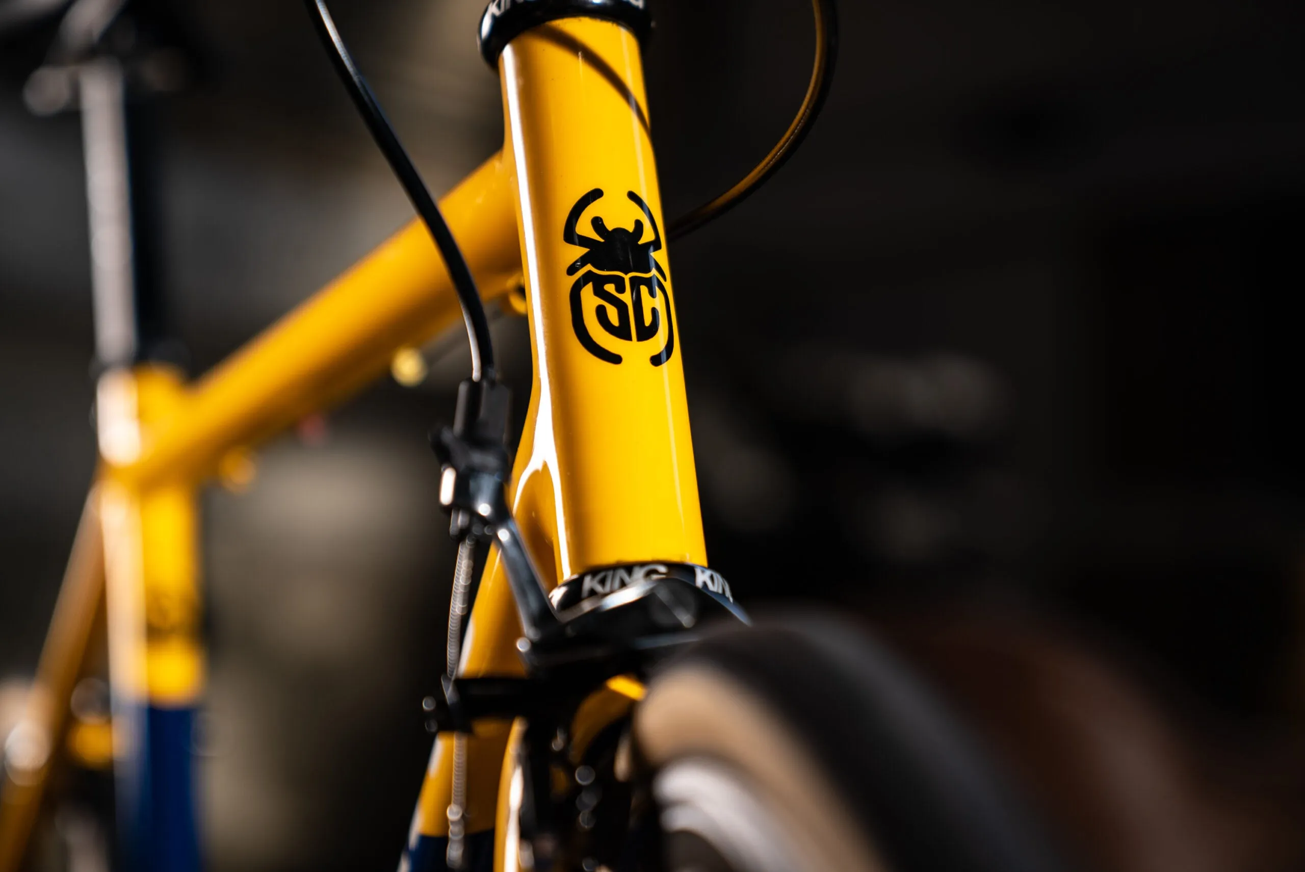 Custom Scarab Cycles Letras