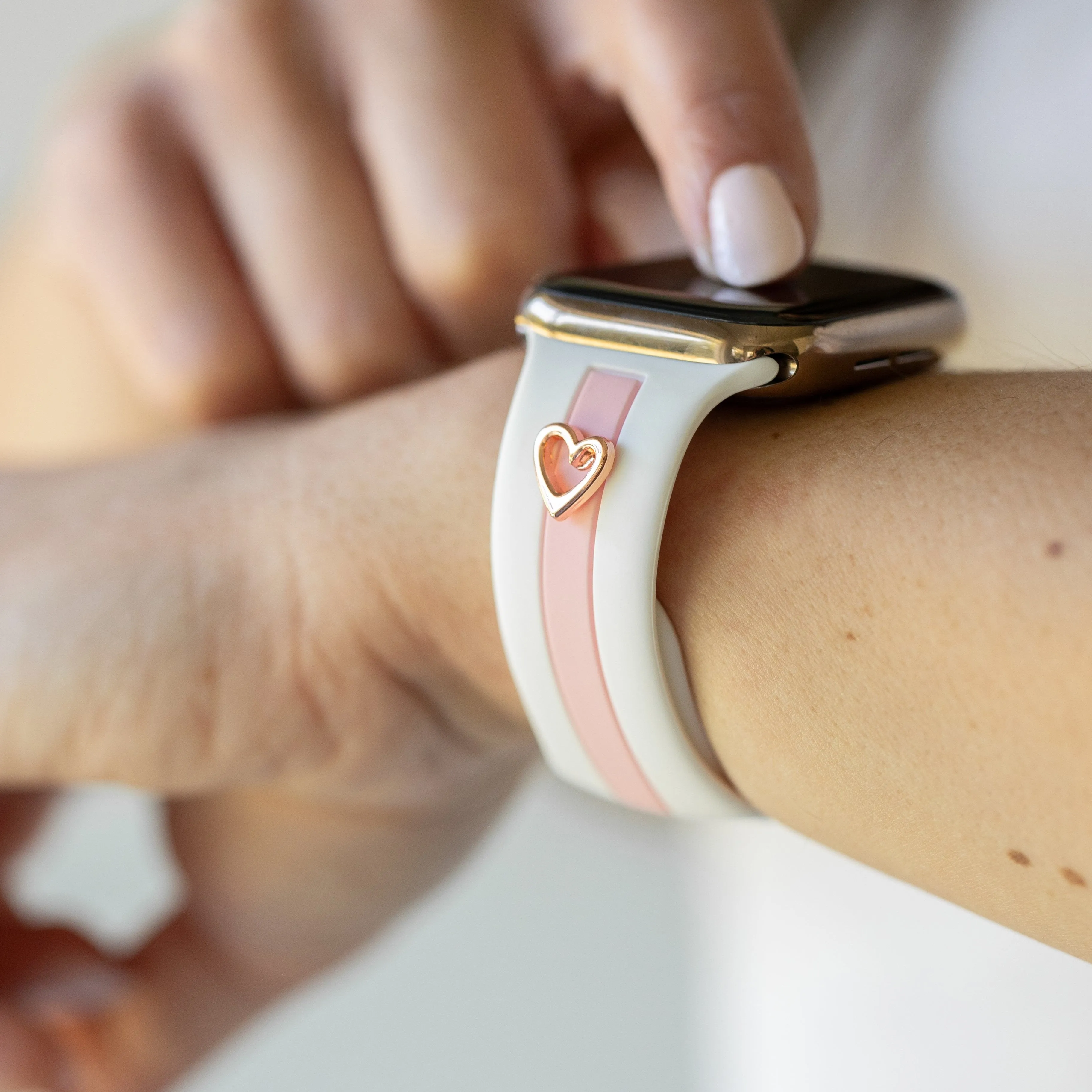 Heart to Love ♡ White & Bubblegum Smart Watch Band